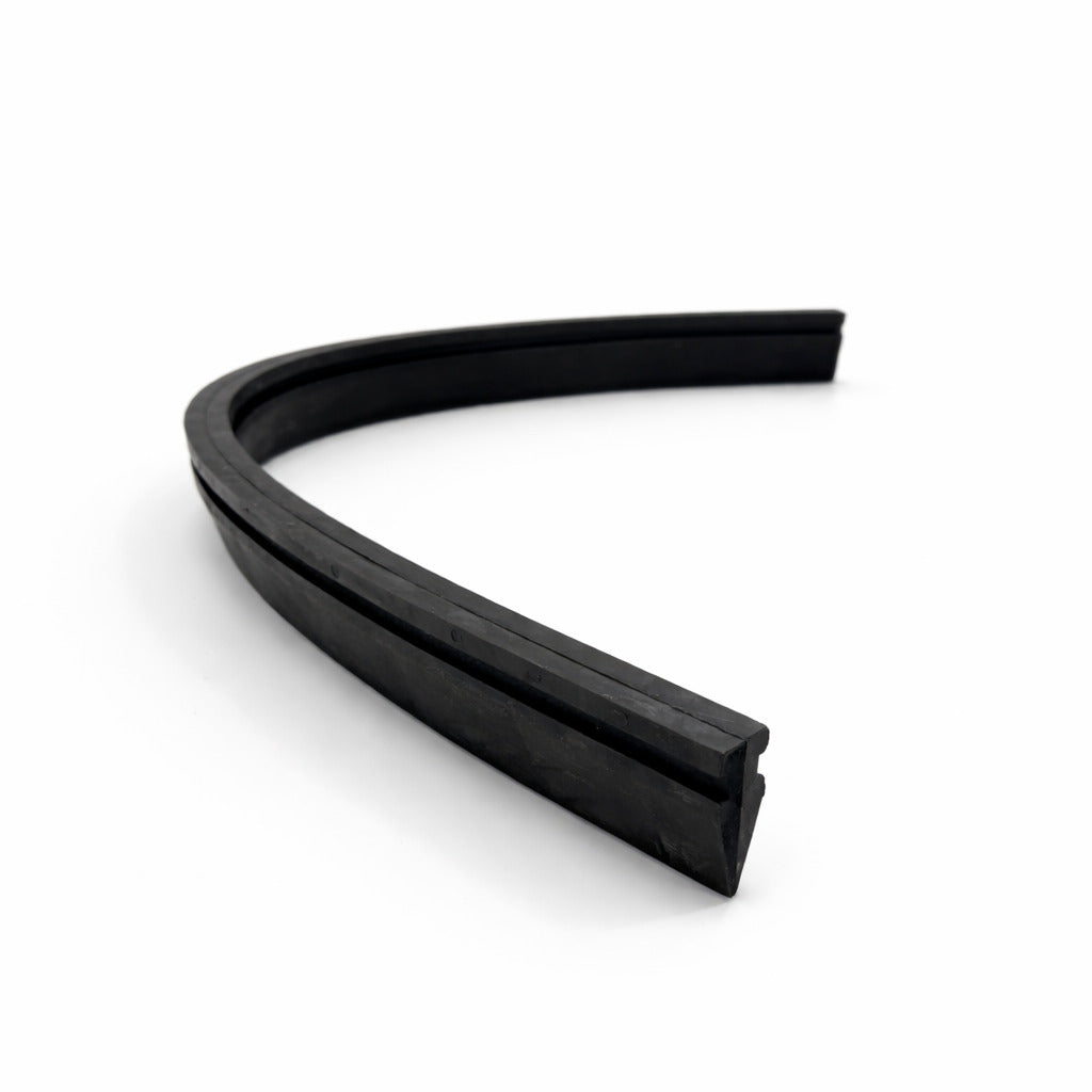 Tira de Hule Negro de 28"